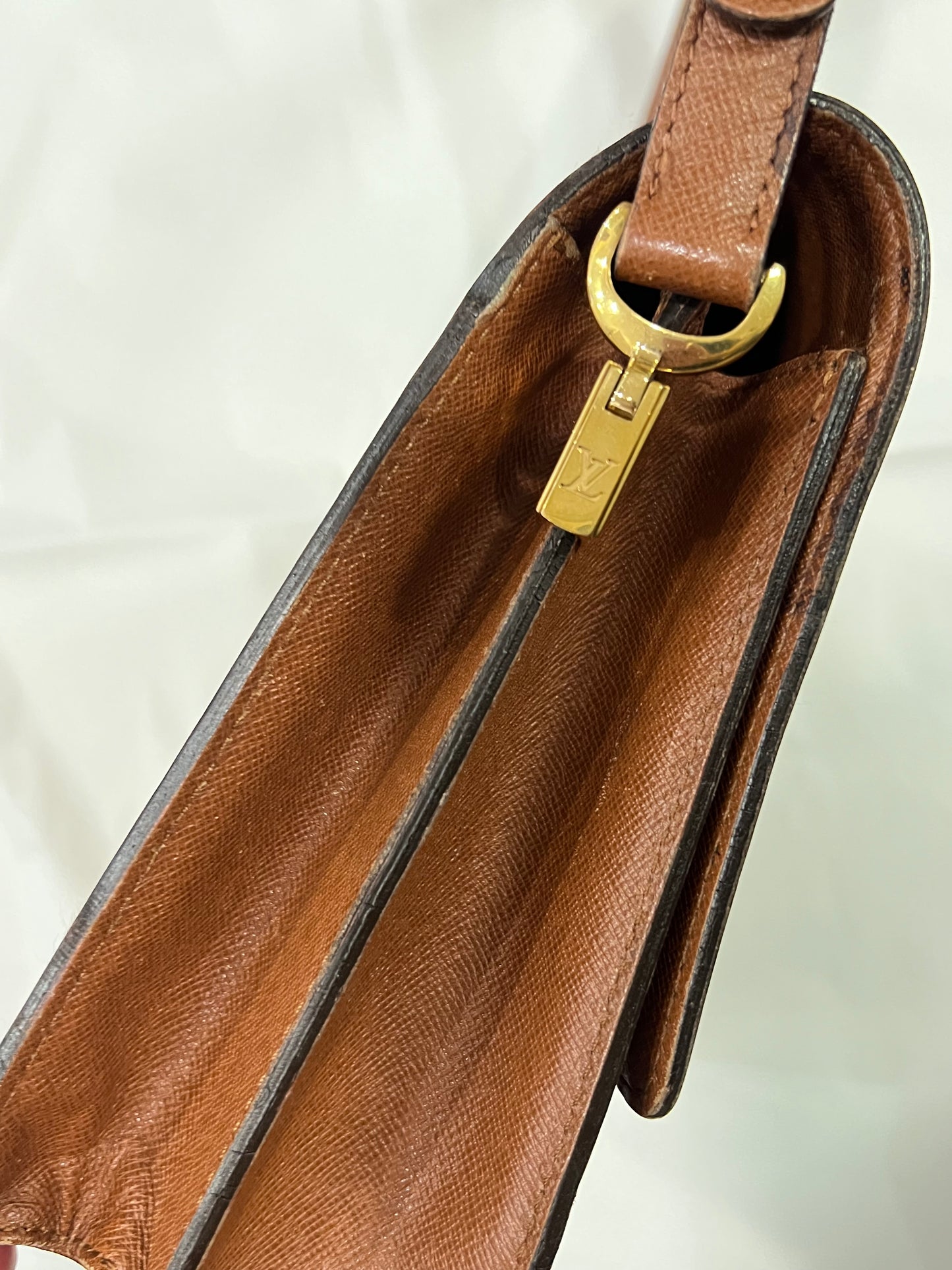 Louis Vuitton Dauphine