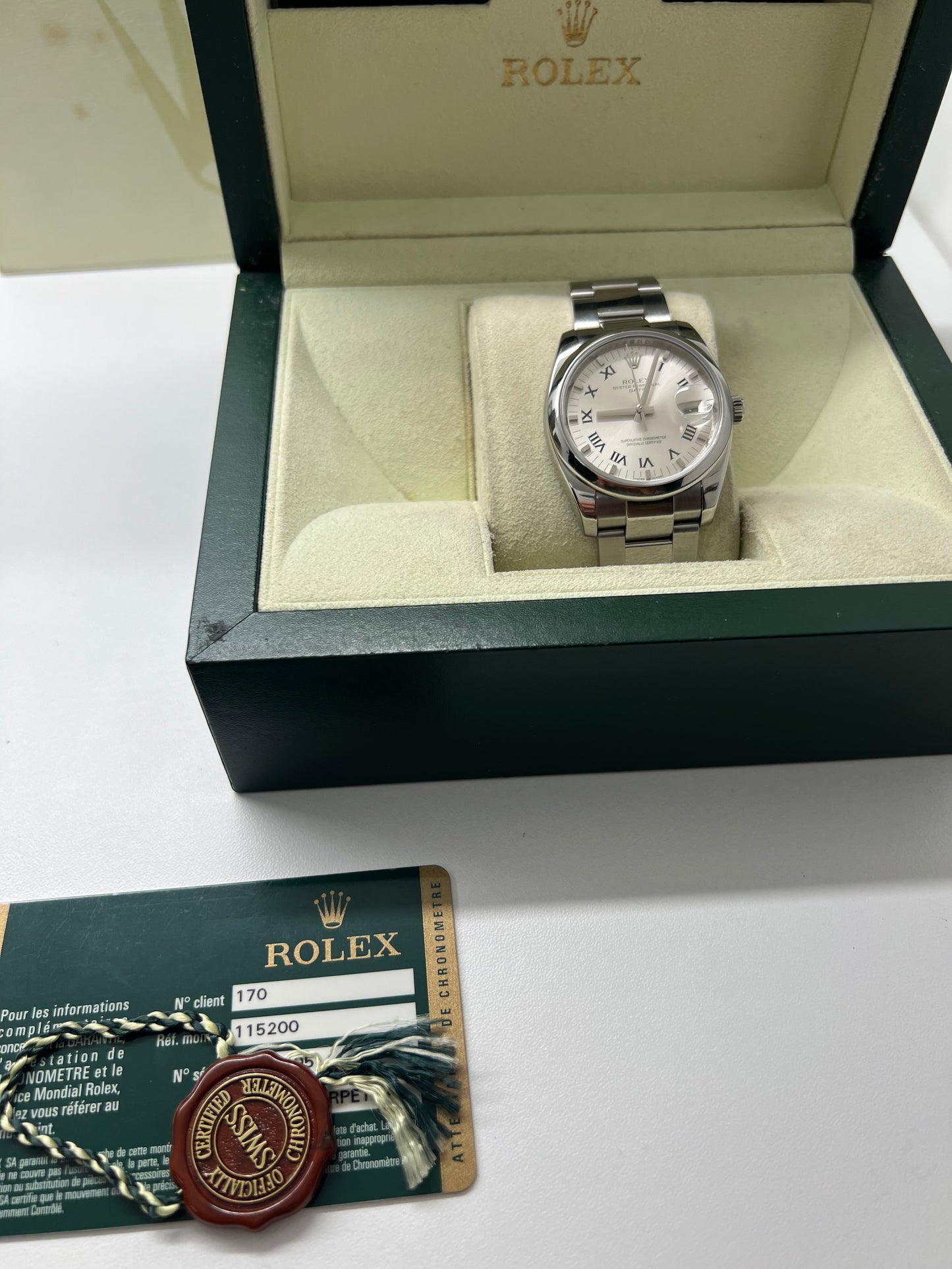 Rolex Oyster Perpetual Date 34 mm – Ref. 115200