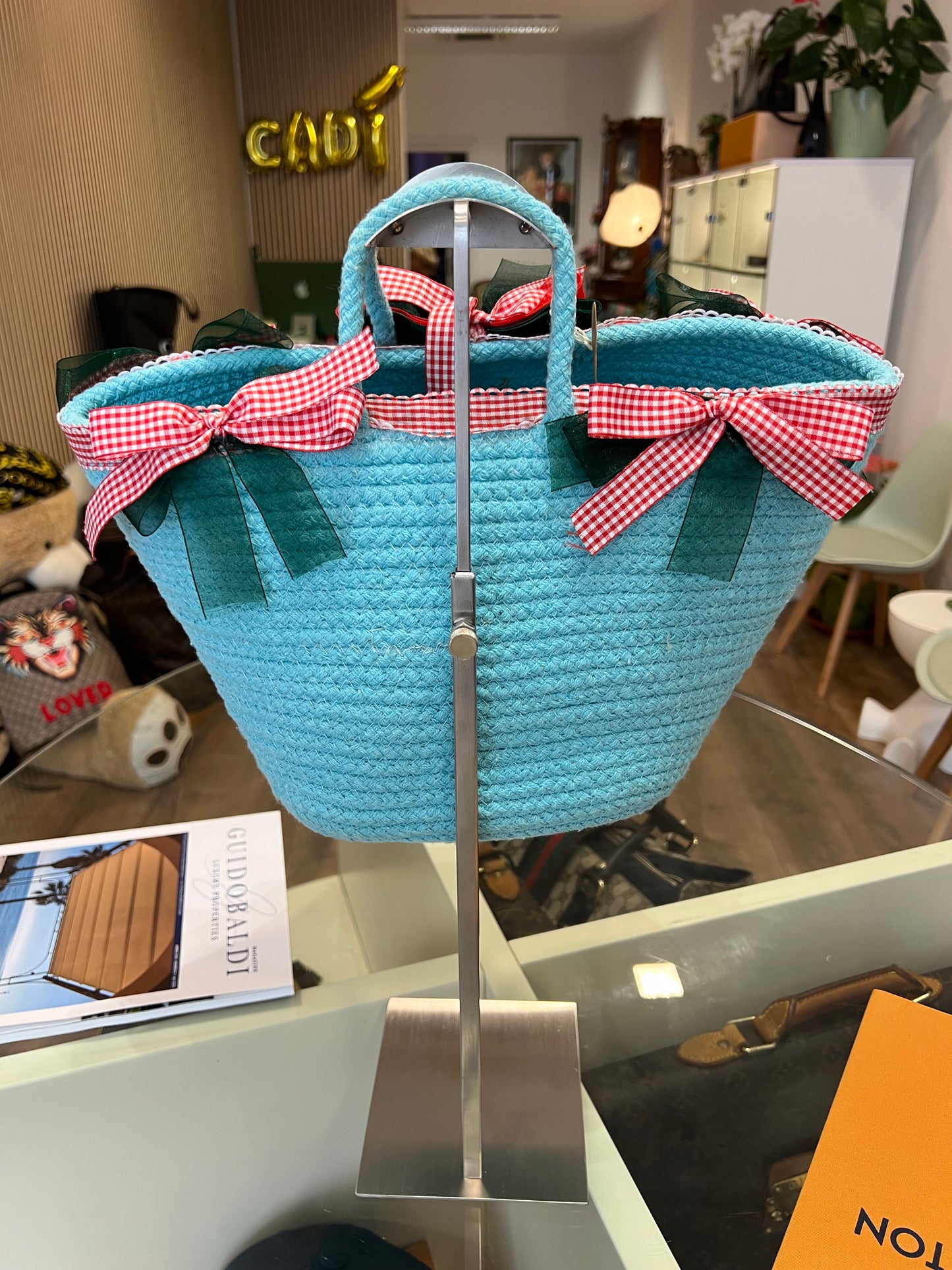 Borsa Decorata a Mano in Paglia Celeste con Ciliegie - Pezzo Unico