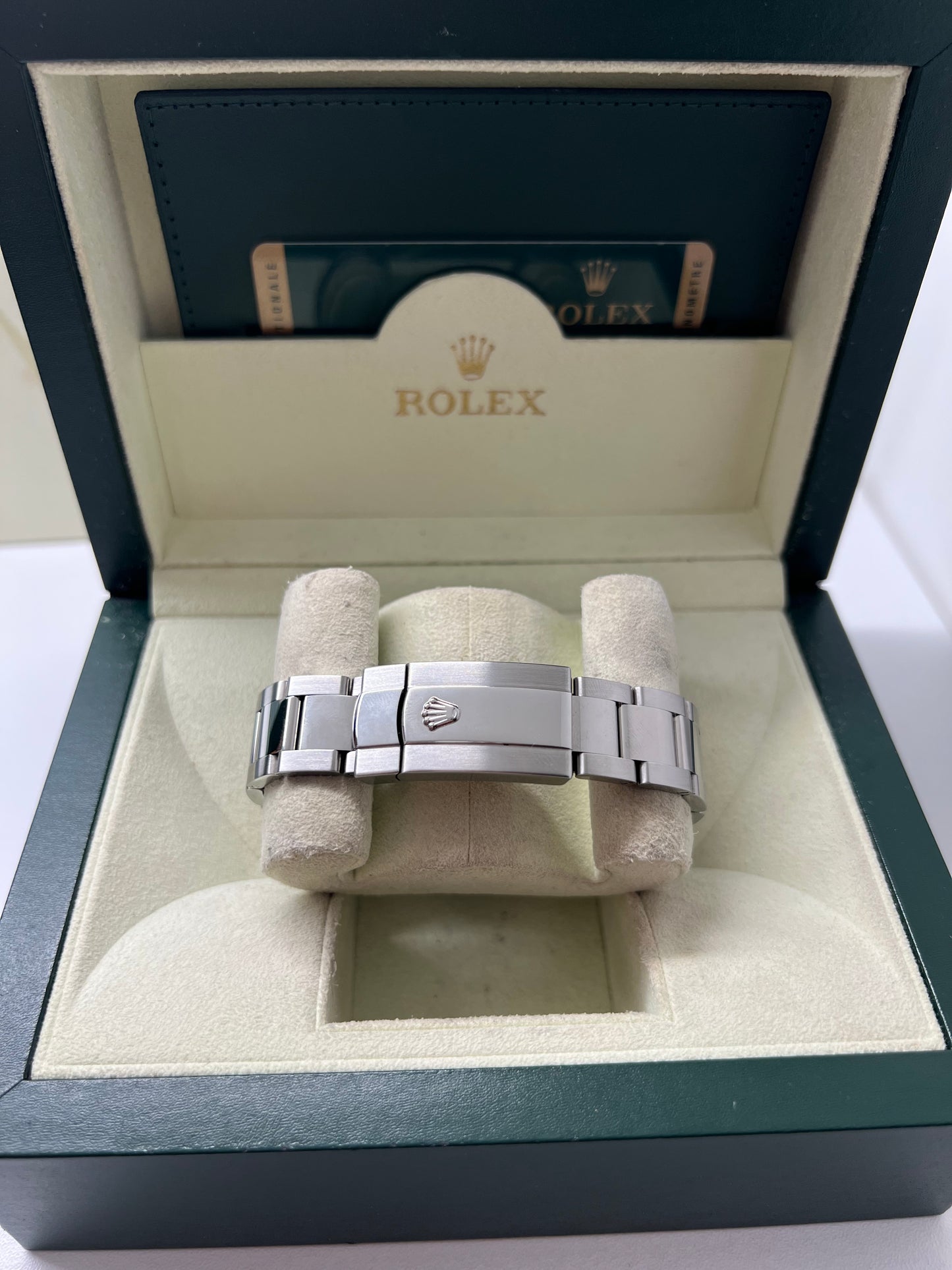 Rolex Oyster Perpetual Date 34 mm – Ref. 115200