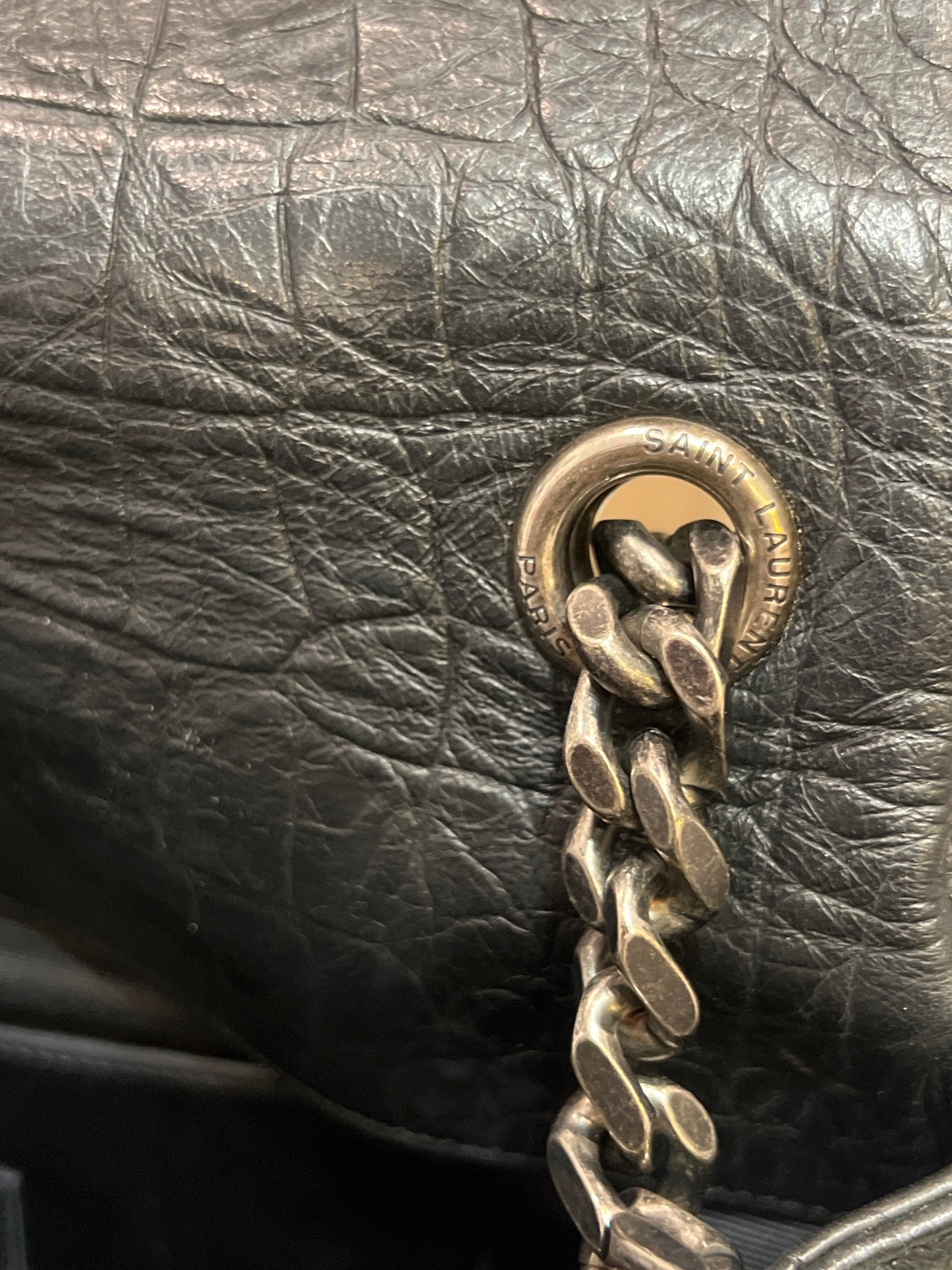 Saint Laurent West Hollywood in Pelle Nera con Tracolla a Catena